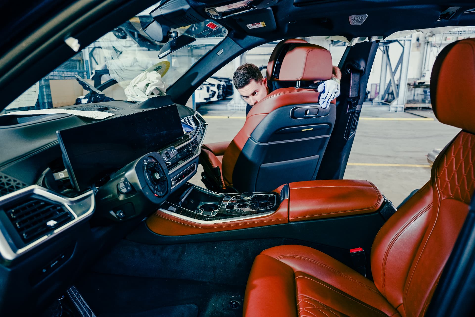 BMW vehicle interior during work at the Recycling & Demontage Zentrum